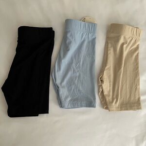 Sweet Butterfly Girls 3 - Shorts  Size Medium 5/6